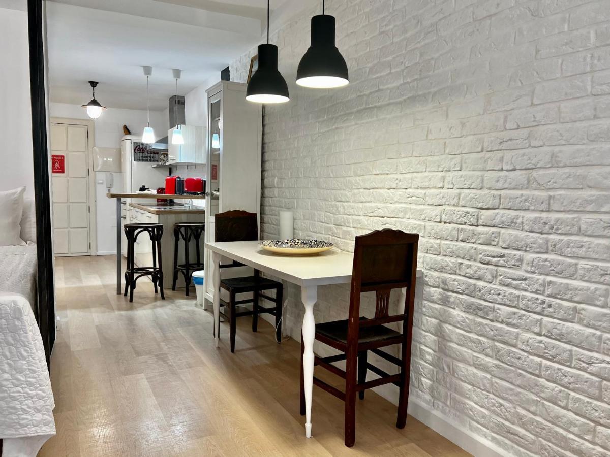 Bright Loft City Centre By United Renters Alicante Bagian luar foto