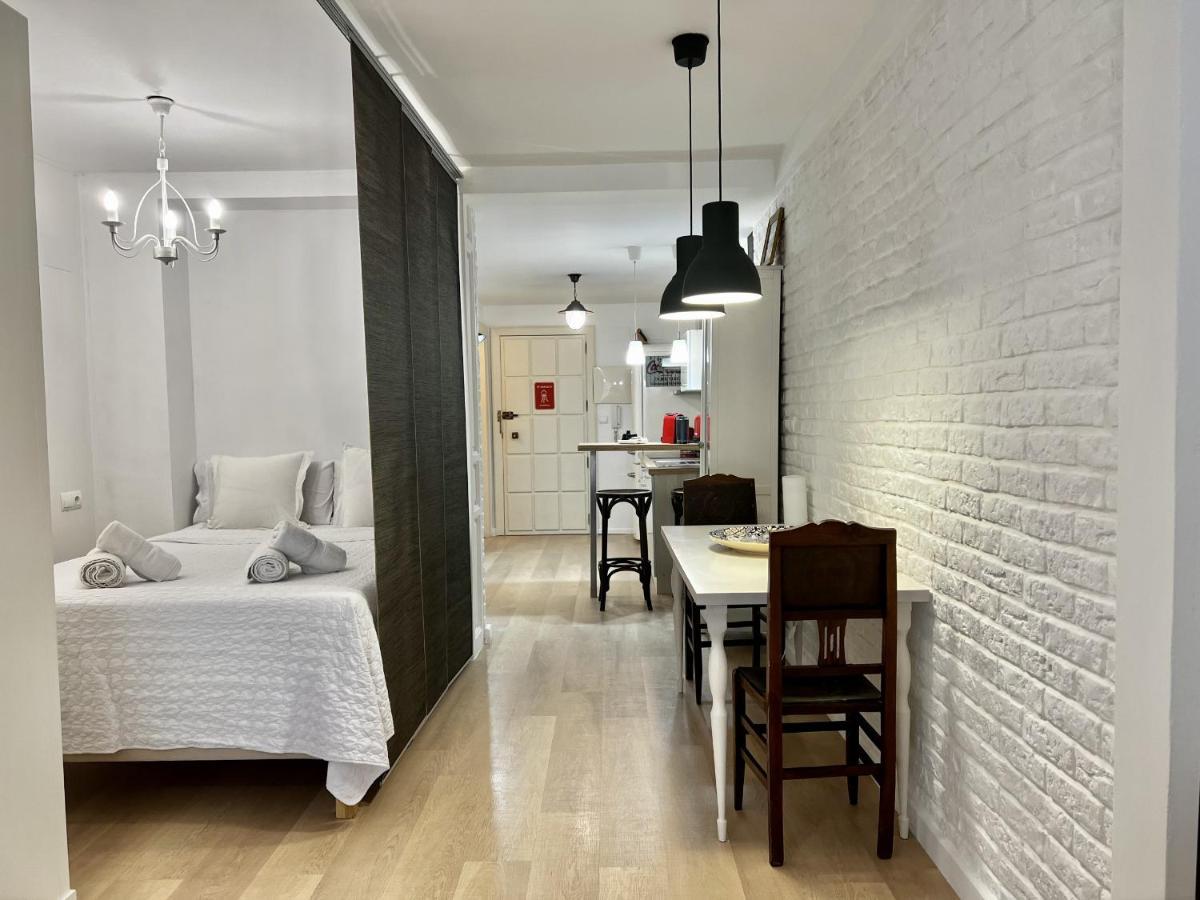 Bright Loft City Centre By United Renters Alicante Bagian luar foto